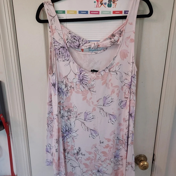 Torrid Pink Birch Beauty Floral Bow Back Tank in Size 1 - Picture 8 of 11
